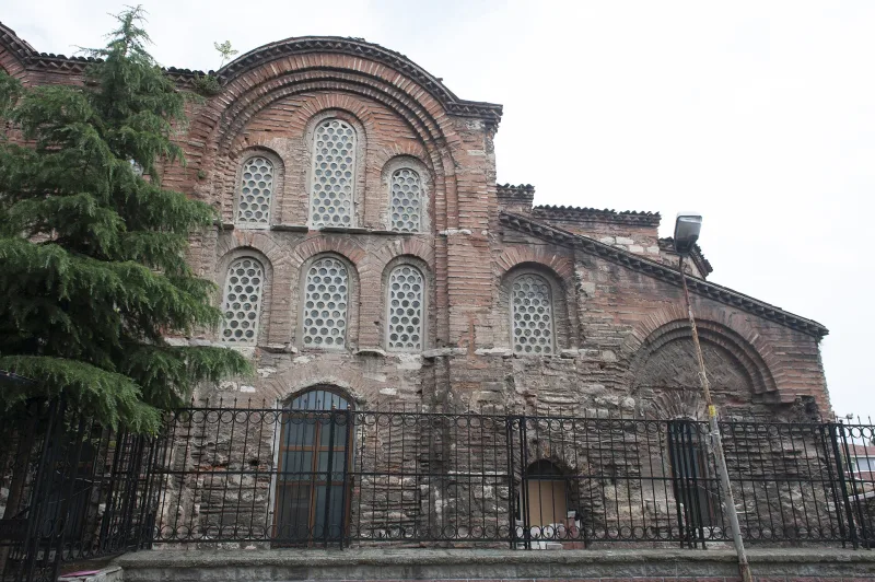 Minaret mešity Eski İmaret (Eski İmaret Camii) – sprievodca po Istanbule