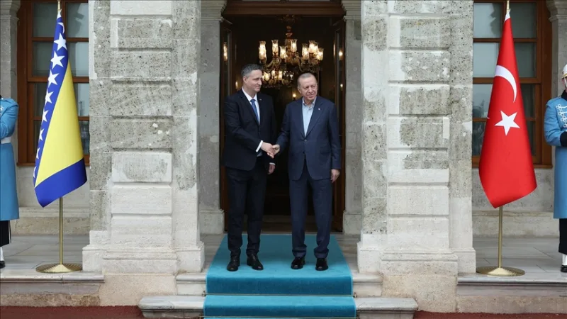 Erdoğan elnök hivatalos ünnepségen fogadta Becirovicot, a Bosznia-Hercegovinai Államelnöki Tanács elnökét