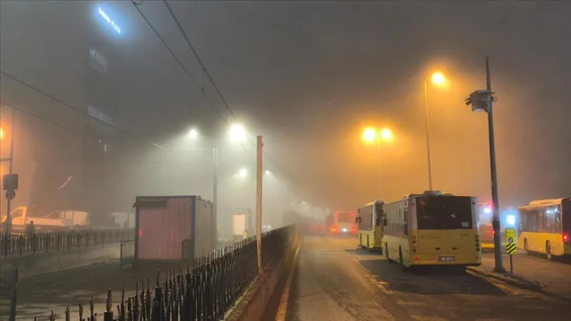 В некоторых районах Стамбула наблюдался туман