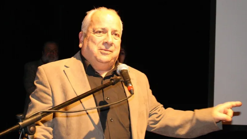 الوجه المضحك على مسارح المسرح والسينما: زكي ألاسيا